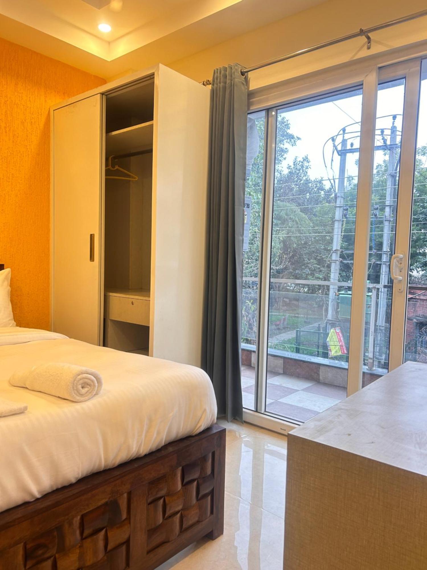 Lime Tree Service Apartment - Medanta Medicity, Γκουργκάον Εξωτερικό φωτογραφία