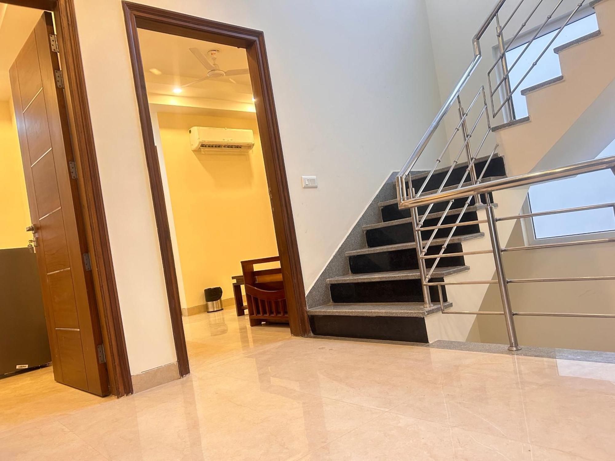 Lime Tree Service Apartment - Medanta Medicity, Γκουργκάον Εξωτερικό φωτογραφία