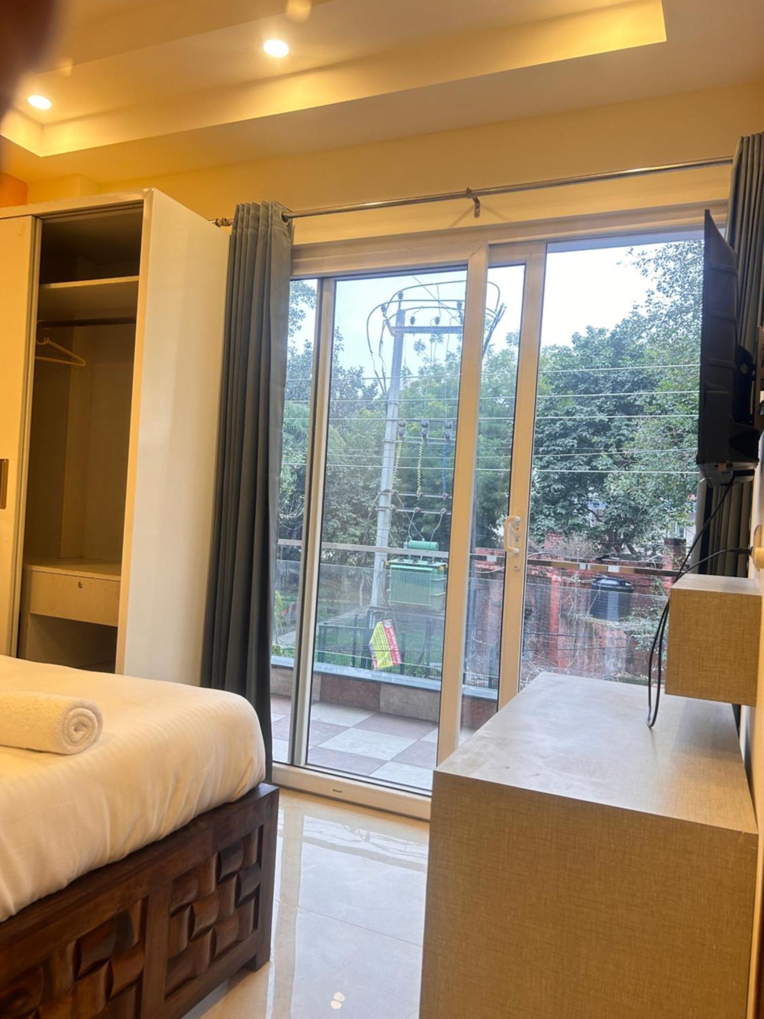 Lime Tree Service Apartment - Medanta Medicity, Γκουργκάον Εξωτερικό φωτογραφία